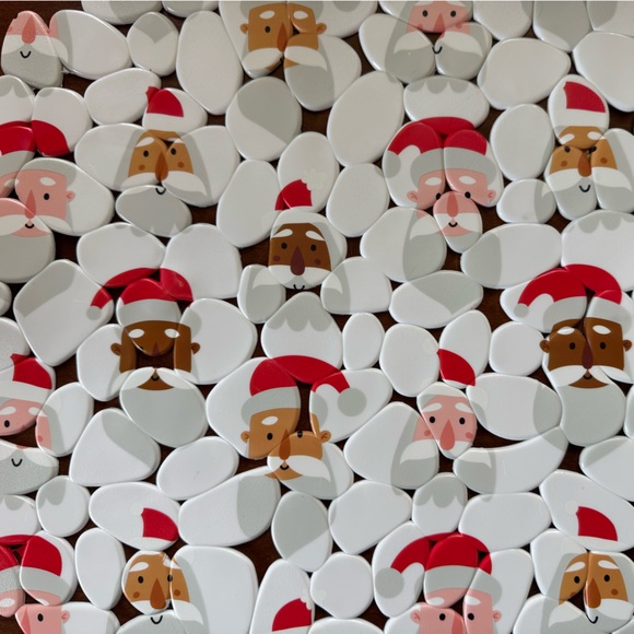 Christmas Sink Mat, Multi-Colored Santa Faces Protective Pebble Sink Mat - Picture 6 of 9